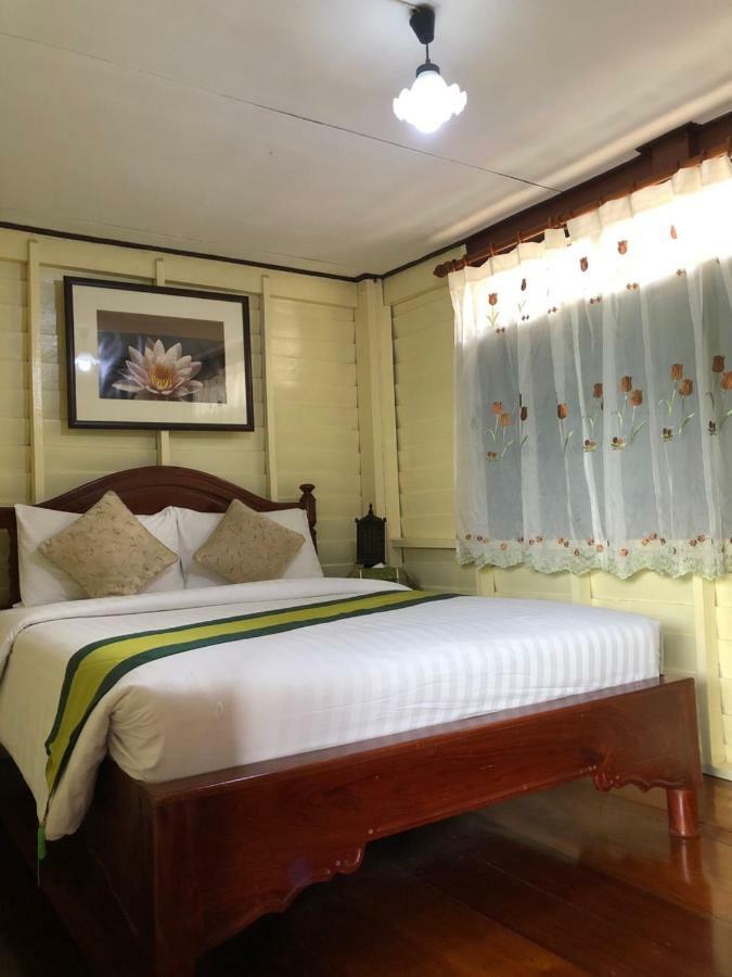 Resort Bangphlat Bangkok Ngoại thất bức ảnh